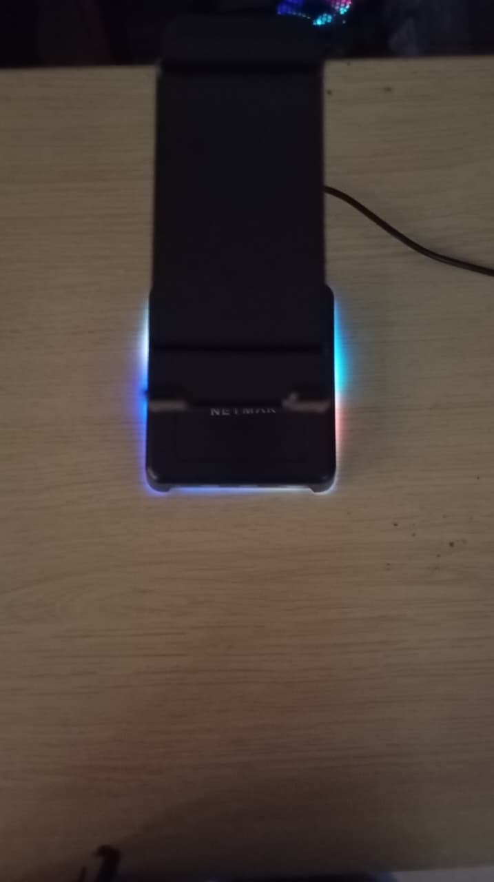 Base o Soporte de Auriculares RGB – Netmak NM-HS430 - Image 21
