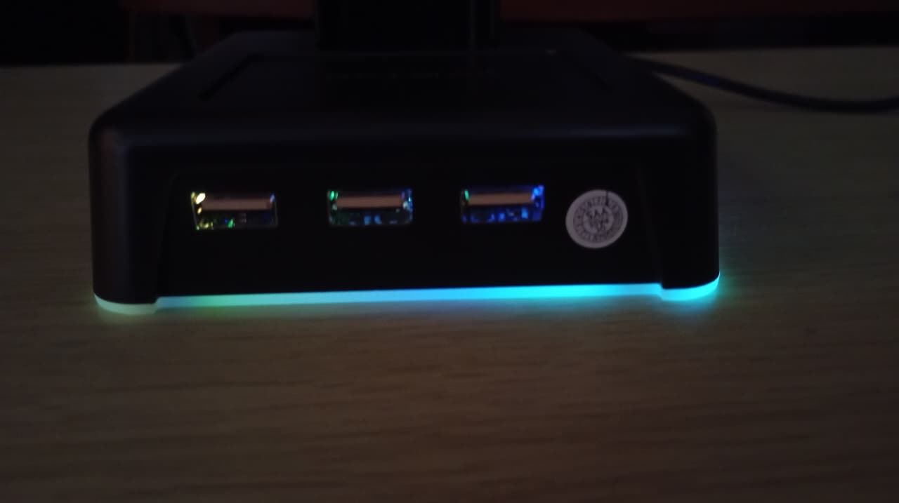 Base o Soporte de Auriculares RGB – Netmak NM-HS430 - Image 23
